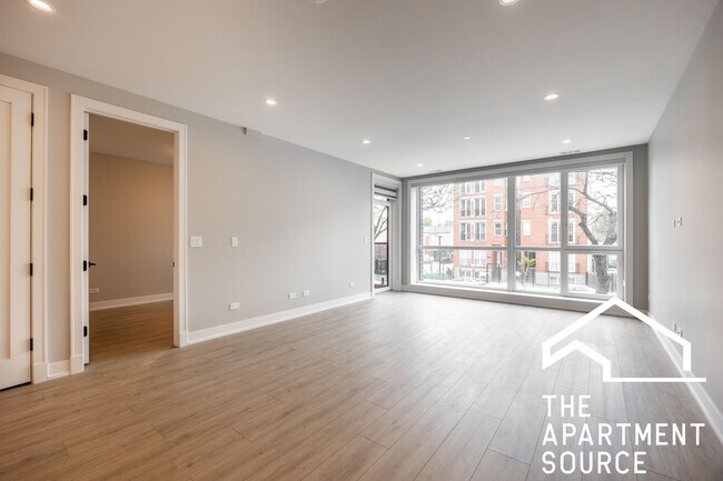 Building Photo - 2354 W Polk St