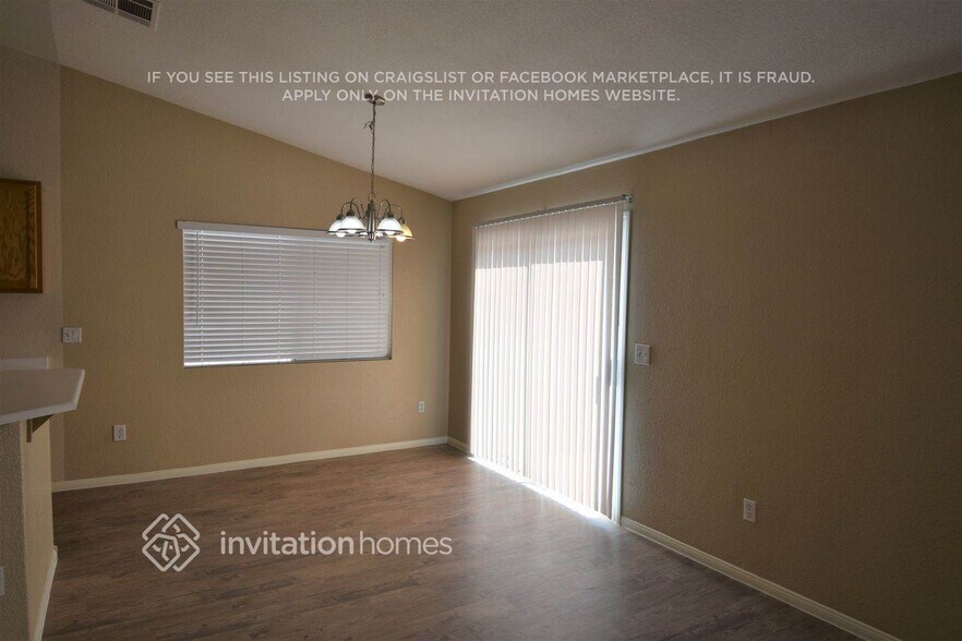 Building Photo - 115 Quailbush Dr