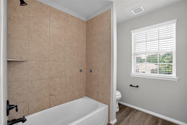 Building Photo - 7611 Dragon Pearls Ln