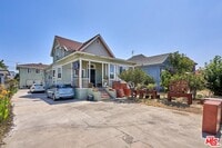 Building Photo - 805 E 21st St