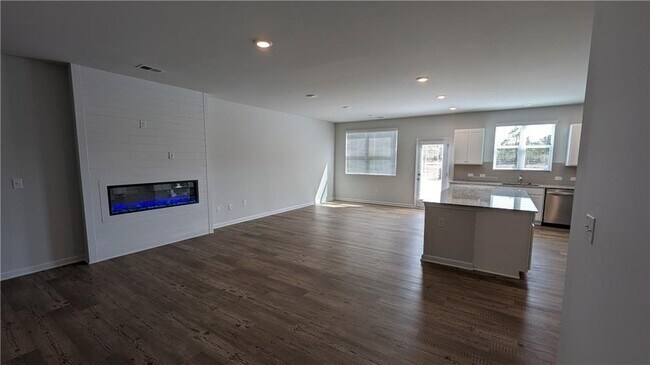 Building Photo - 840 Pt Pl Dr