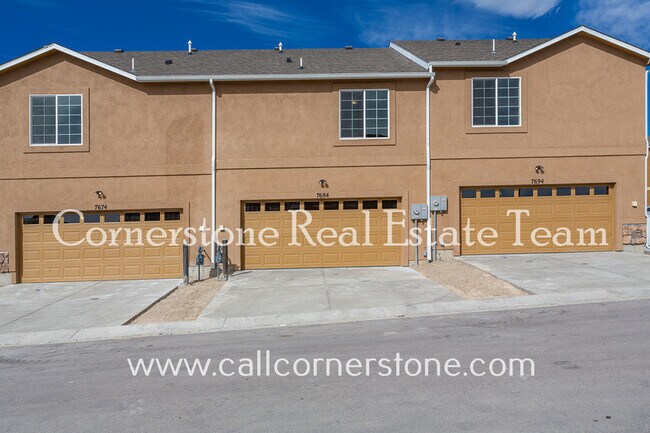 Building Photo - 7694 Pitch Pine Vw