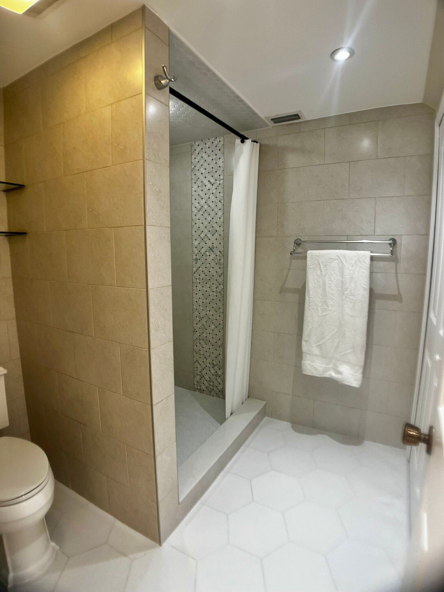 Master bath - 1263 Caloosa Dr