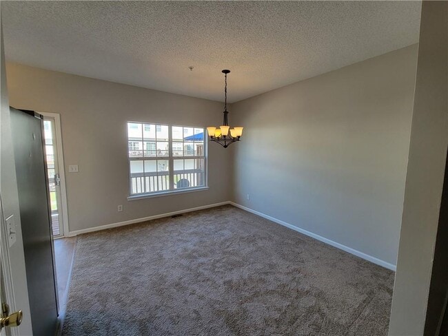 Building Photo - 605 Market Pl Ln