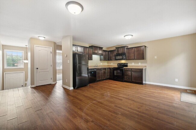 Building Photo - 1723 D THISTLEWOOD DR