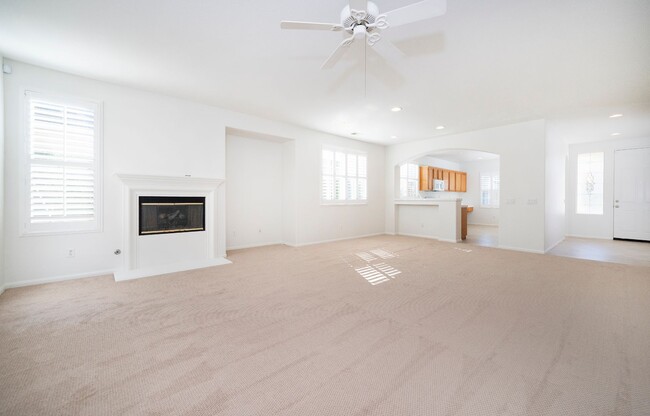 Building Photo - Charming Single Level Home in Oceanside