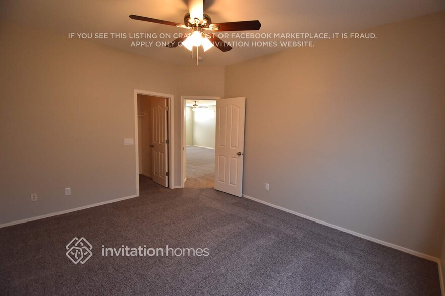 Building Photo - 4162 S Ponderosa Dr
