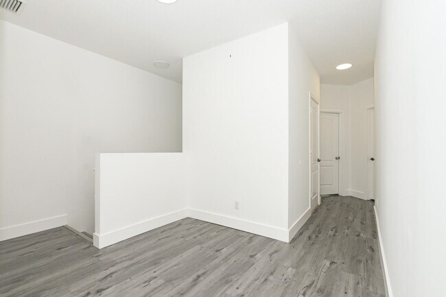 Building Photo - 3929 Sabal Way