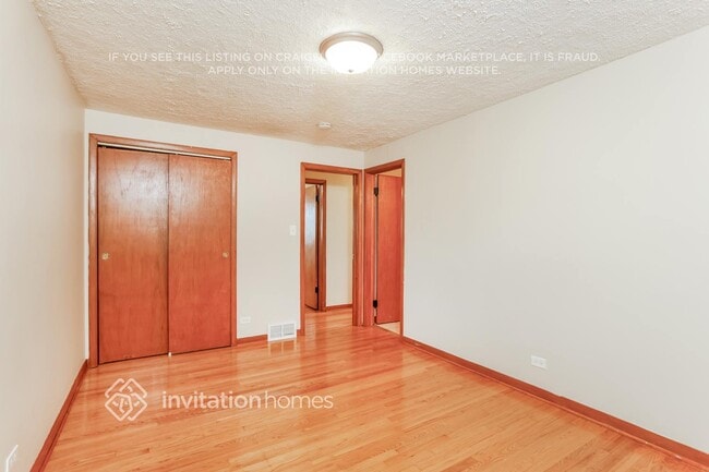 Building Photo - 10024 Mulberry Ave