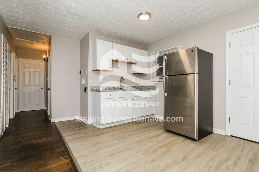 Building Photo - 1715 Monterey Ct