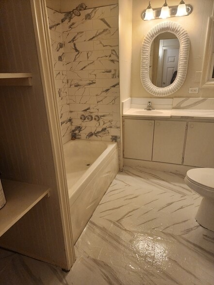 Building Photo - 4106 Rhine St