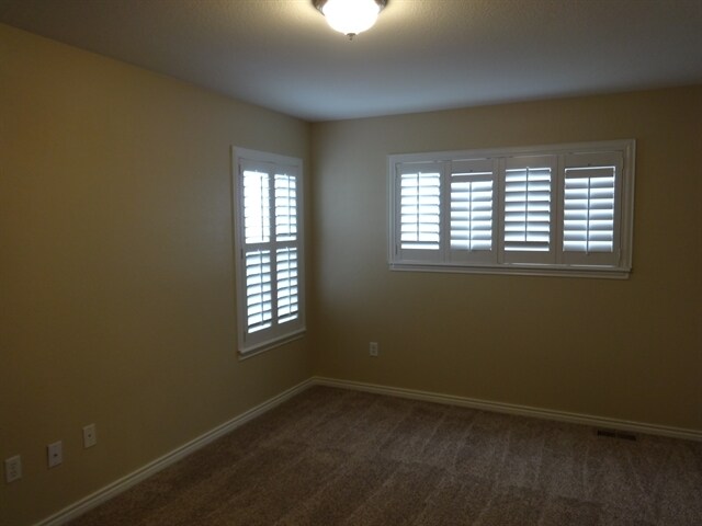 Building Photo - 439 Longspur Dr