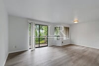 Building Photo - 1700 Lake Park Dr SW