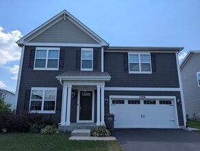 Building Photo - 3759 St James Ct