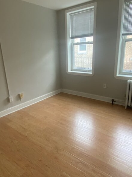 Building Photo - 220 Hanover St