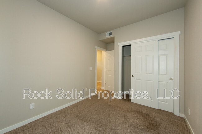 Building Photo - 1308 Rabbit Brush Trl