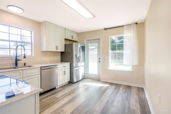 Building Photo - 1356 Sterling Point Dr