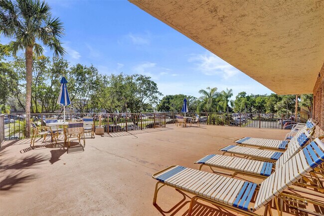 Building Photo - 9273 SW 8th St