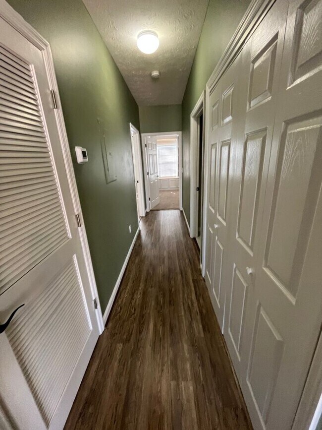 Building Photo - 804 Churchill Crossing