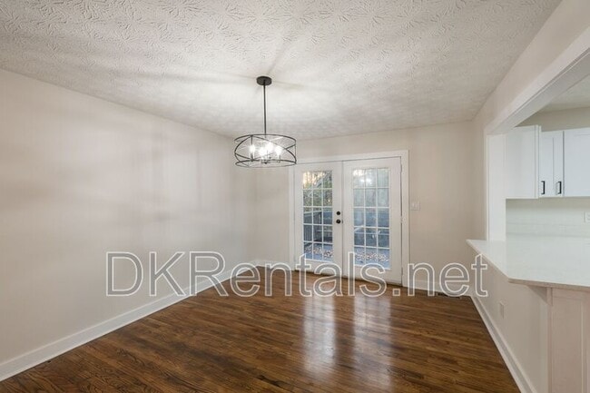 Building Photo - 237 Park Ave