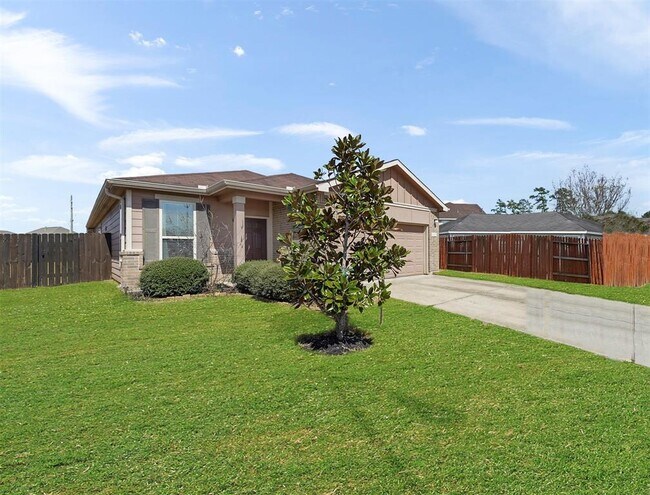 Building Photo - 16006 Arapaho Bend Ln