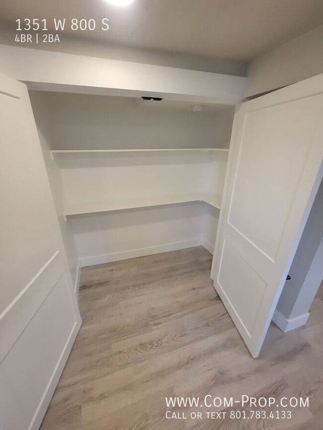 Building Photo - 1351 W 800 S