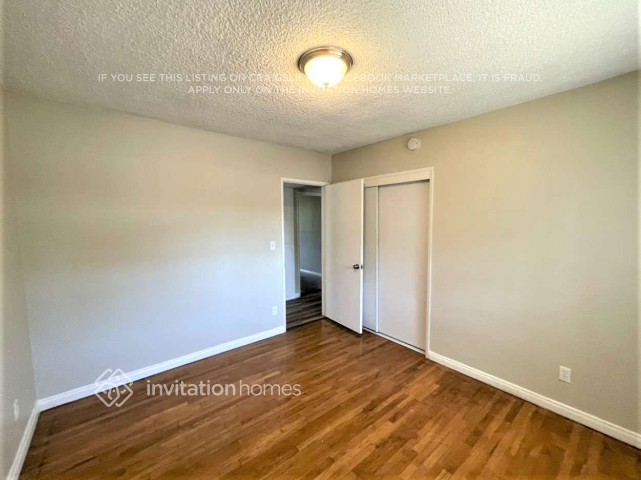 Building Photo - 20647 Hatton St