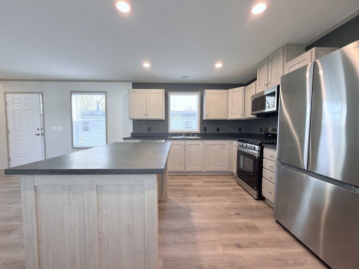 Building Photo - 52705 Van Buren Dr