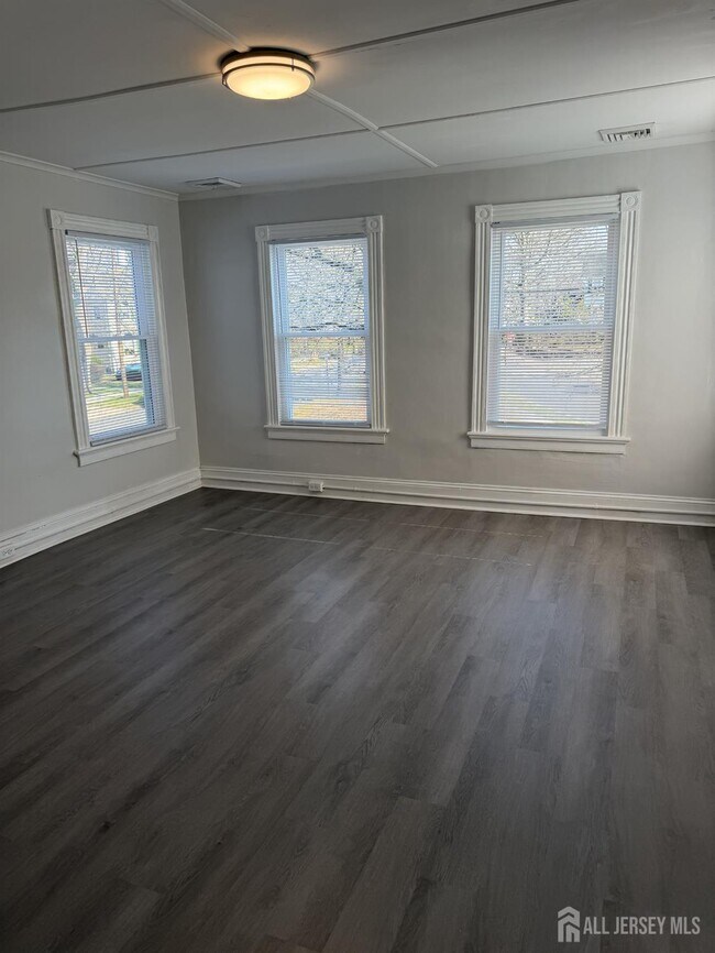 Building Photo - 332 N 4th Ave