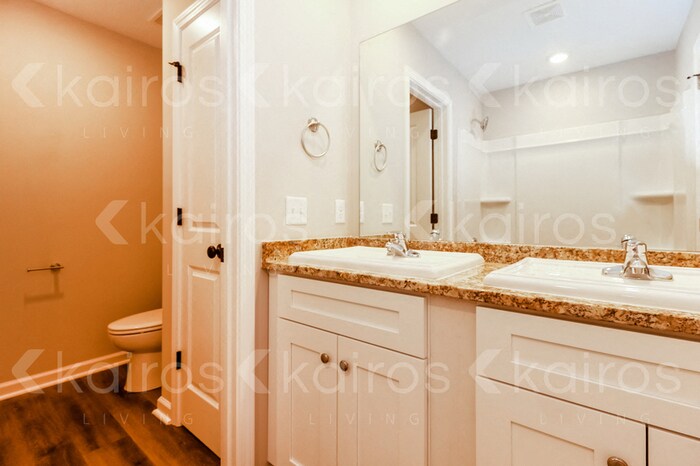 Building Photo - 52 Cottage Grove Dr