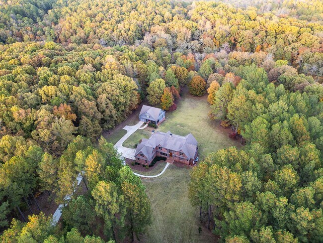 Building Photo - 1070 Riverwalk Point