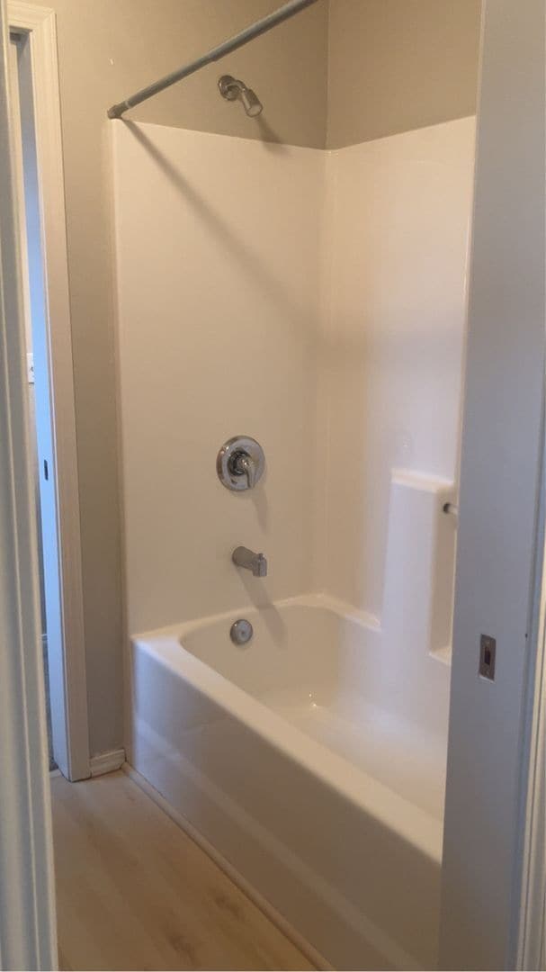 Building Photo - 1306 Kremer Dr