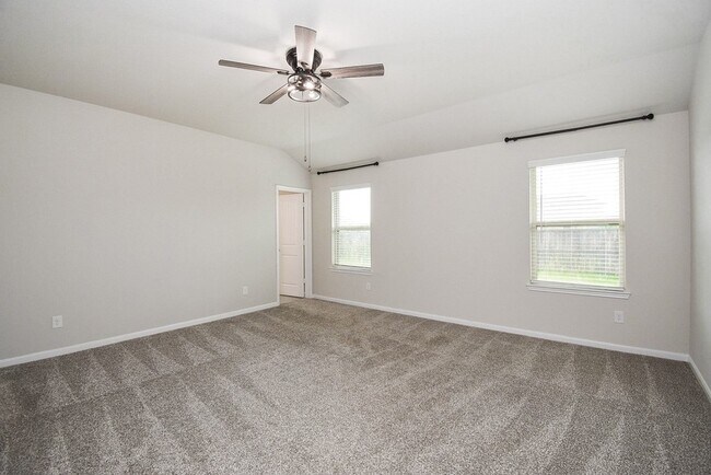 Building Photo - 1334 Bellingham Park Dr