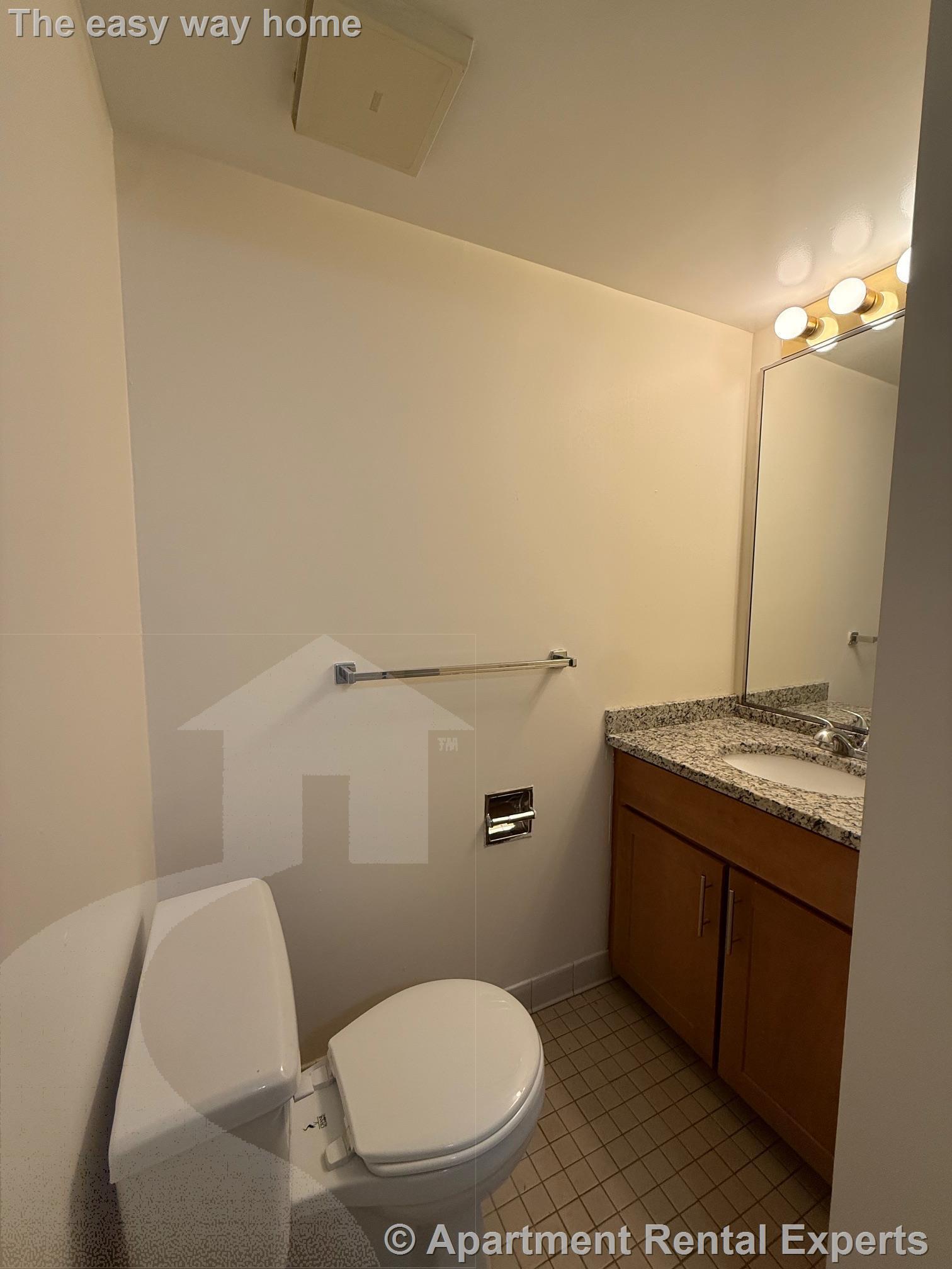 Building Photo - 345 Franklin St