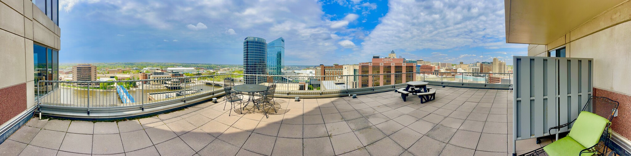 Building Photo - 148 Campau Cir NW
