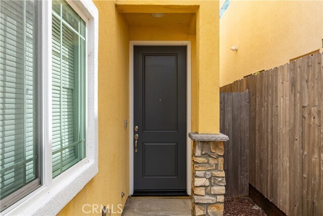 Building Photo - 351 Calle de Pueblo