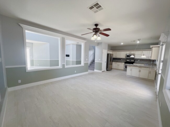 Building Photo - 4572 Yellow Harbor St