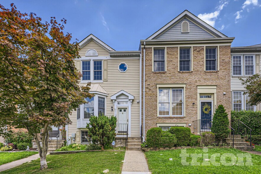 Building Photo - 8211 Berryfield Dr