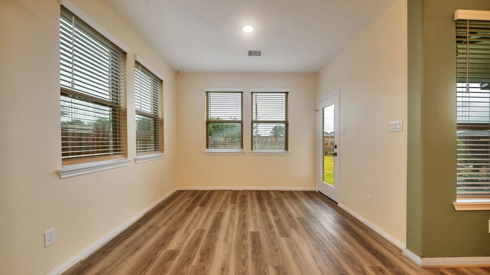 Building Photo - 31527 Westwood Rock Ln