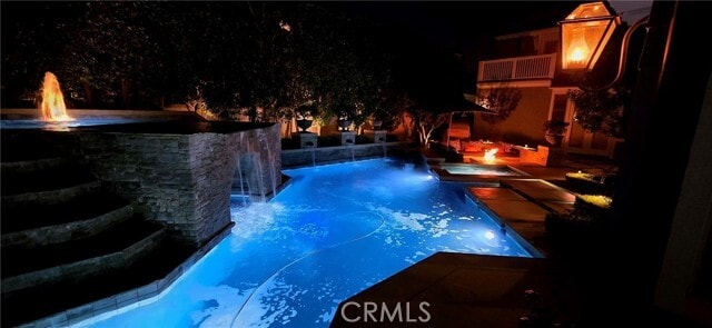 Building Photo - 5 Cape Woodbury