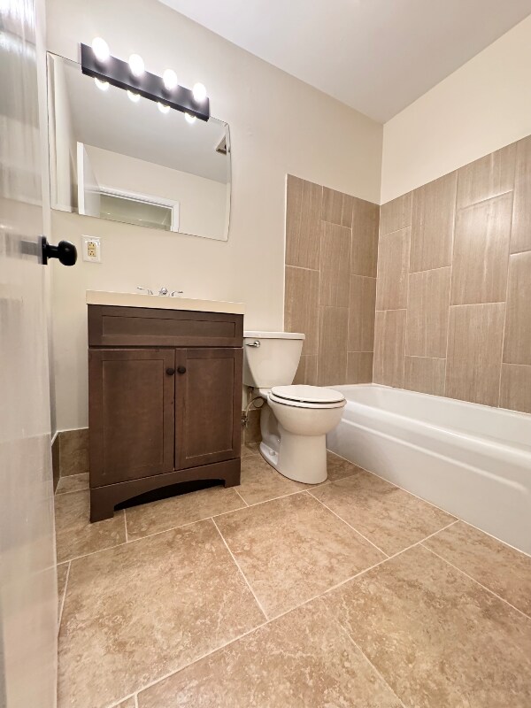 Building Photo - 613 Hillsboro Rd