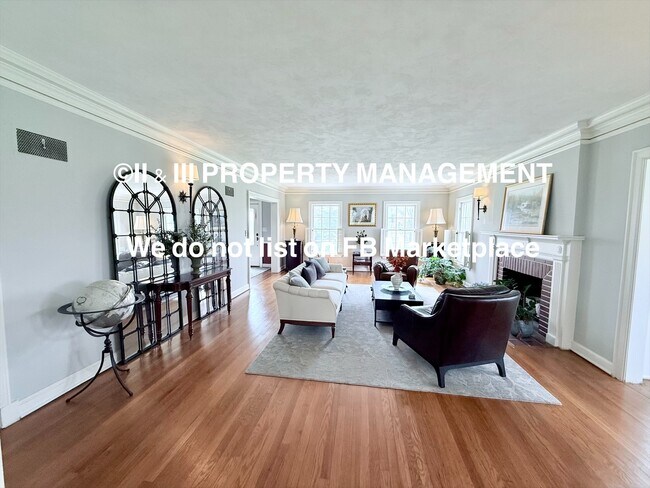 Building Photo - 1314 W Red Bridge Rd