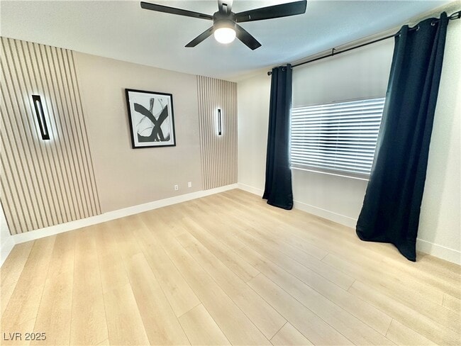 Building Photo - 10195 Queensbury Ave