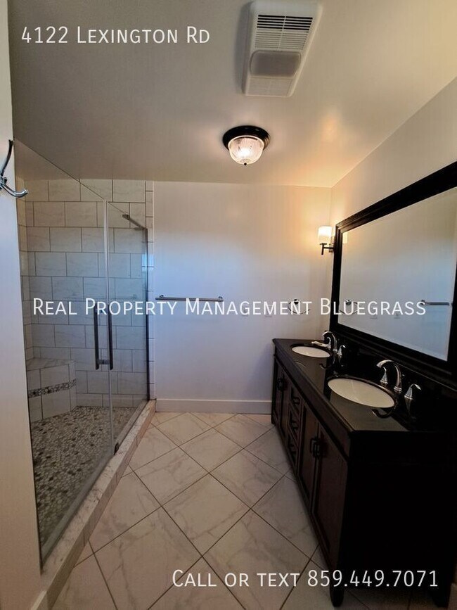 Building Photo - 4122 Lexington Rd