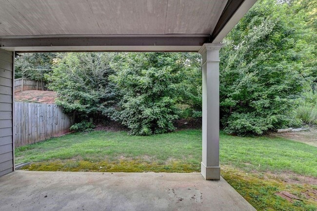 Building Photo - 5166 Apple Grove Rd NE