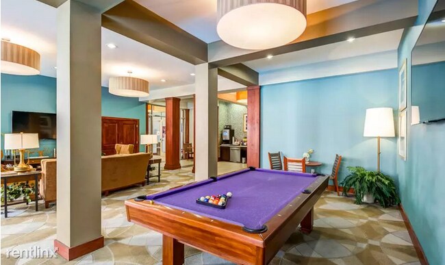 Building Photo - 2 br, 2 bath Flat - 3880 Hulen St