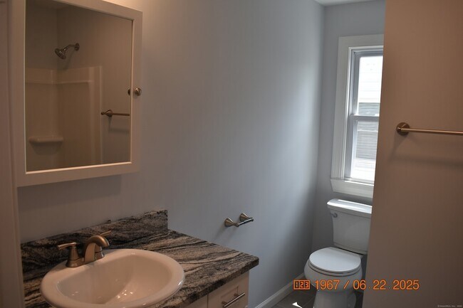 Building Photo - 41 Highland Ave