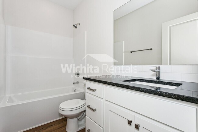 Building Photo - 1867-1867 S Hickory Creek Ct