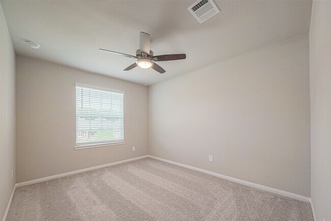 Building Photo - 2373 Tavo Trails Dr