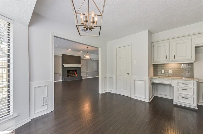 Building Photo - 4310 Brightwood Dr